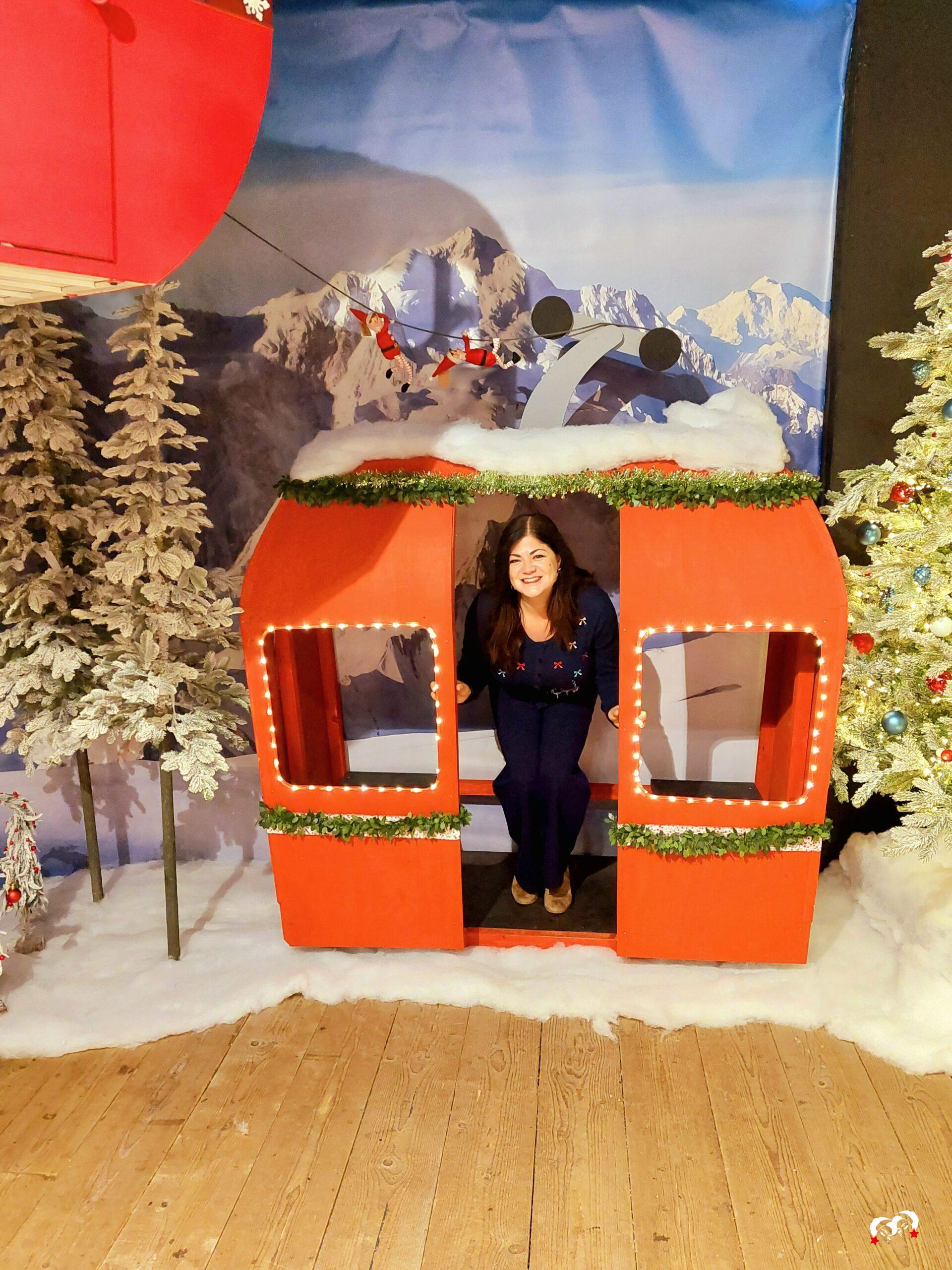 Yardéna en de ski hut bij bij de kerstshow Coppelmans Oisterwijk.